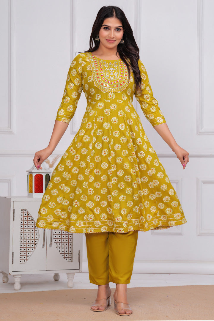 Yellow Rayon Printed Kurta Set with Chiffon Dupatta