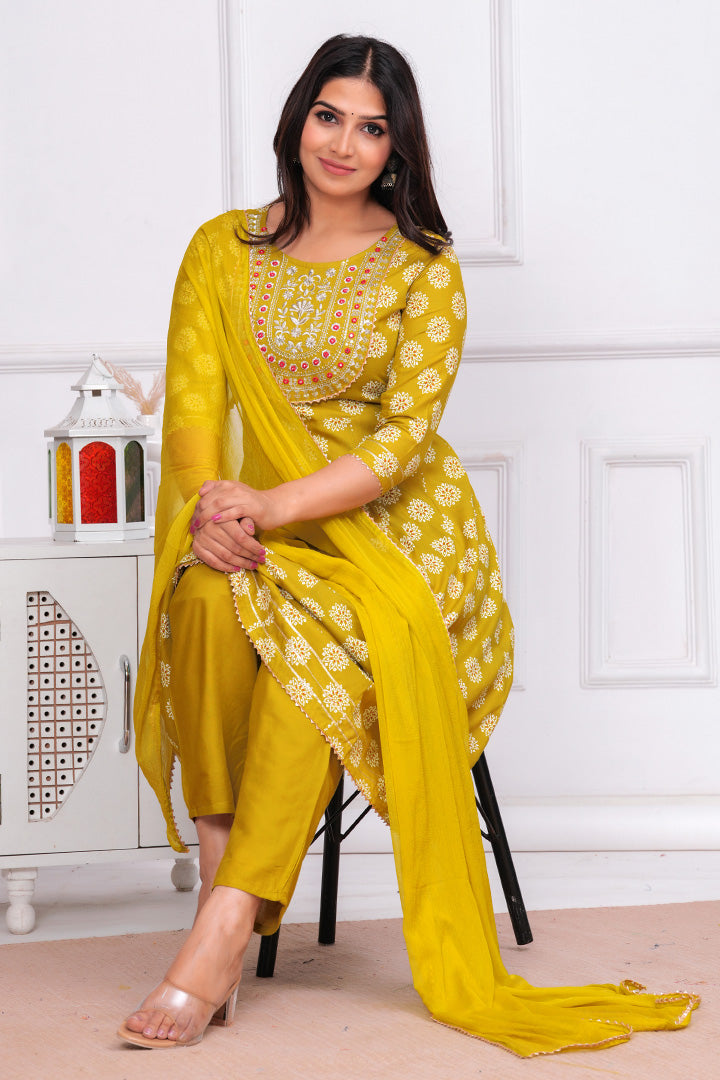 Yellow Rayon Printed Kurta Set with Chiffon Dupatta