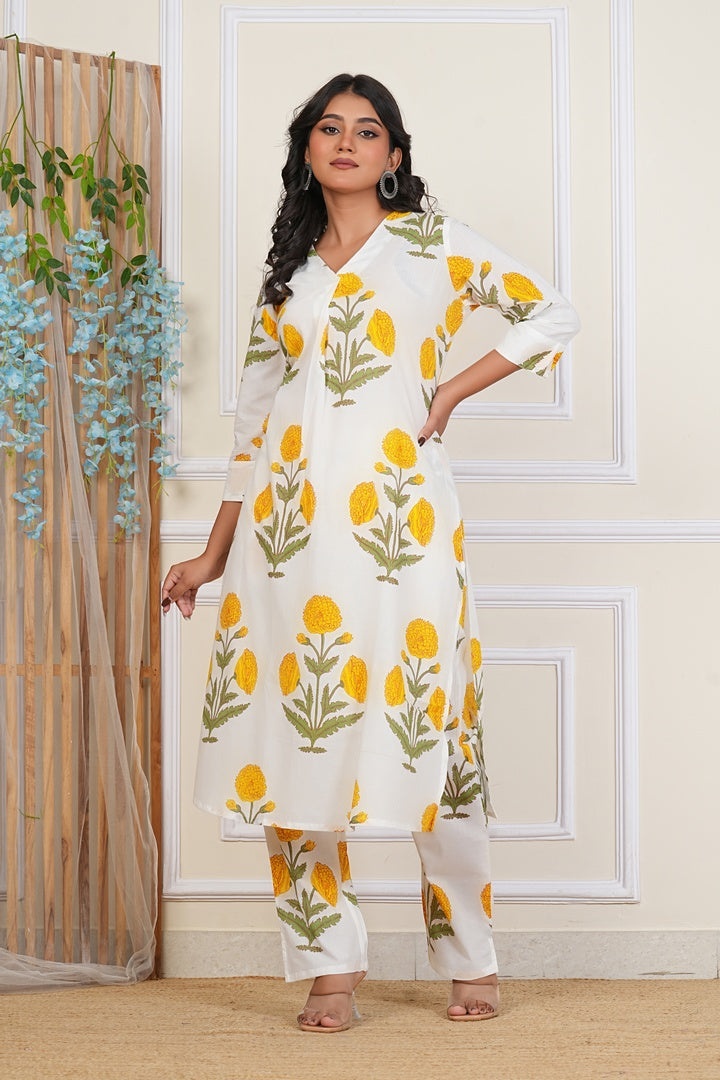 Women Cotton Floral Printed Kurta Set with Pants – White & Yellow
