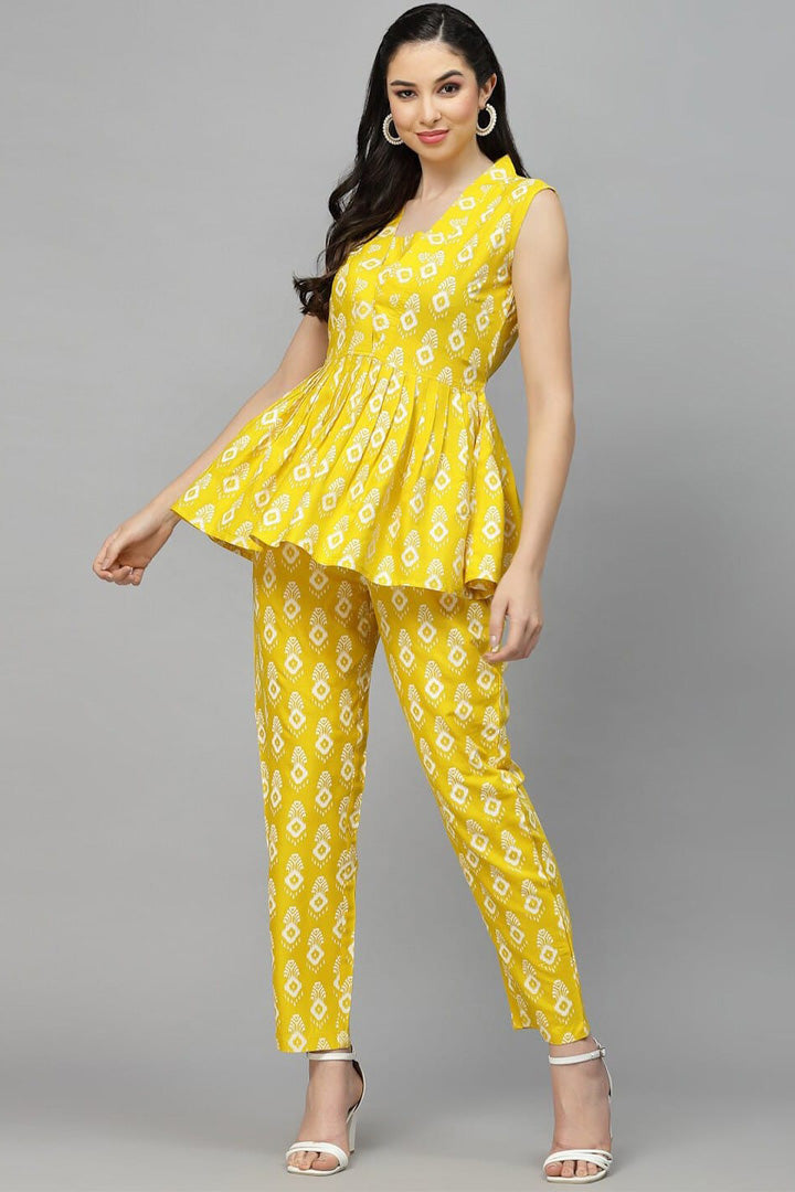 Women’s Yellow & White Cotton Printed Sleeveless Peplum Co-ord Set