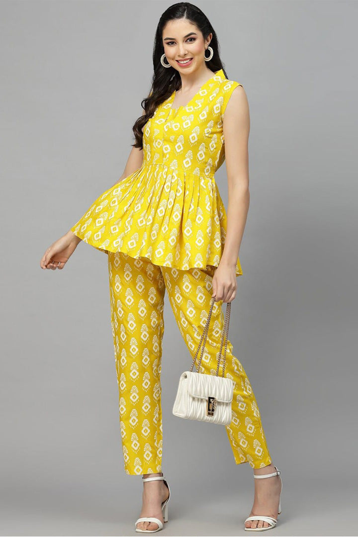 Women’s Yellow & White Cotton Printed Sleeveless Peplum Co-ord Set