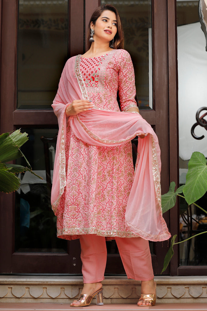 Paardini Women’s Pink Makdi Embroidered Rayon Kurta Set with Chiffon Dupatta