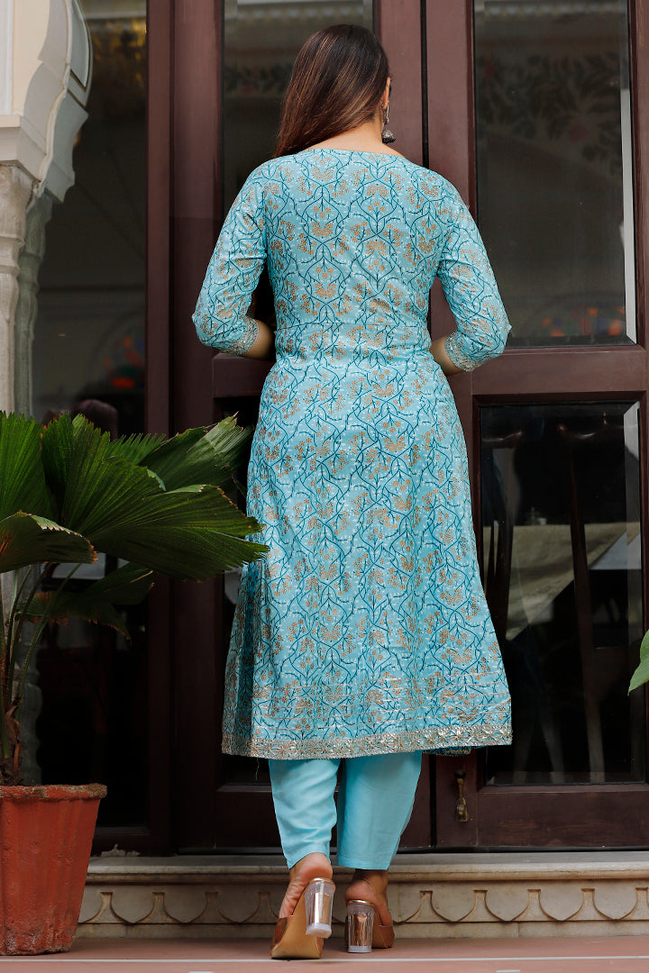 Paardini Women’s Sky Blue Embroidered Rayon Kurta Set with Chiffon Dupatta