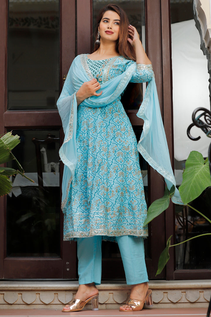 Paardini Women’s Sky Blue Embroidered Rayon Kurta Set with Chiffon Dupatta